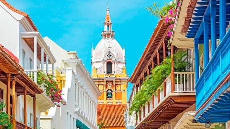Especial Col&ocirc;mbia: Cartagena e Bogot&aacute; Uma Experi&ecirc;ncia Entre Hist&oacute;ria, Cultura e o Caribe Colombiano